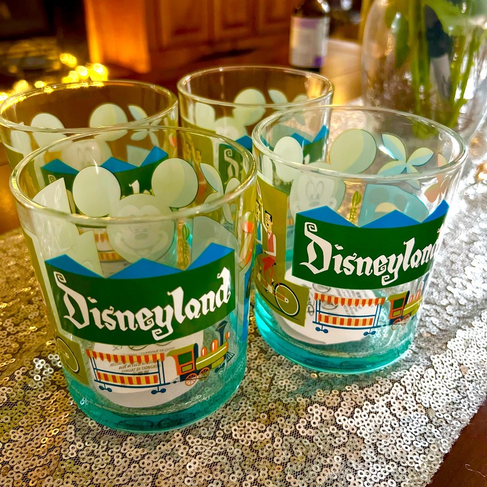 BRAND NEW DISNEYLAND GLASSWARE SET of TWO!!!